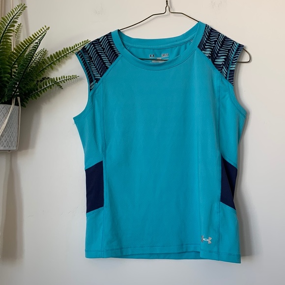 Under Armour Tops - Under Armour Heat Gear Fitted Sleeveless Muscle Tee